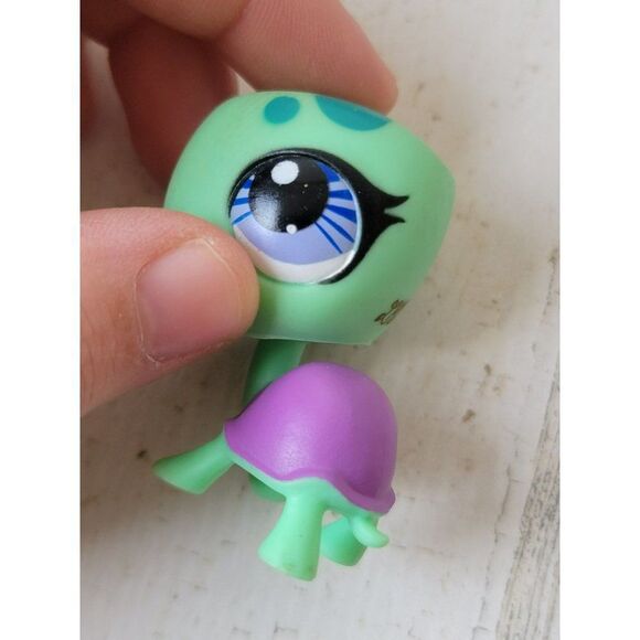 LPS green turtle Littlest Pet Shop toy figure animal pet - Picture 2 of 4